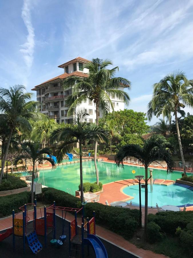 Angkasa Mahkota Hotel Malacca Exteriör bild